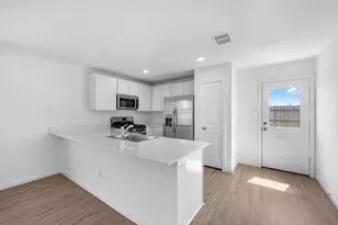 21612 Casavatore Dr, New Caney, TX 77357 - Photo 9