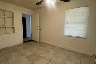 9113 Oak Knoll Ln, Houston, TX 77078 - Photo 15