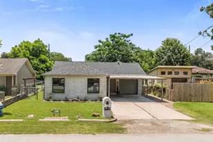 1913 Thonig Rd, Houston, TX 77055 - Photo 3