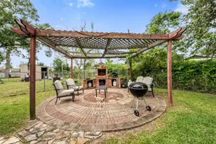 1913 Thonig Rd, Houston, TX 77055 - Photo 39