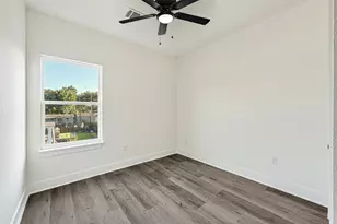 7953 Booker St, Houston, TX 77028 - Photo 9