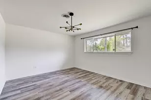 1703 N Roberson St, Conroe, TX 77301 - Photo 15