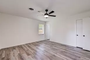 1703 N Roberson St, Conroe, TX 77301 - Photo 25