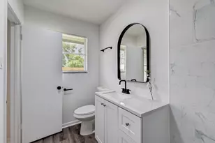 1703 N Roberson St, Conroe, TX 77301 - Photo 27