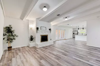 1703 N Roberson Street, Conroe, TX 77301 - Photo 3