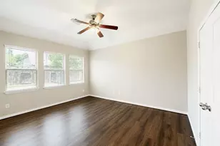 2462 Garden Shadow Dr, Conroe, TX 77384 - Photo 11
