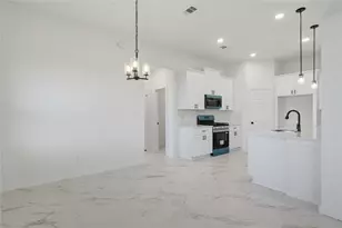 6102 Royal Palm Dr, Manvel, TX 77578 - Photo 7