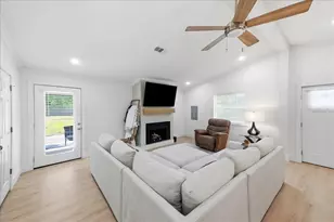 11565 Greenway Dr, Beaumont, TX 77705 - Photo 17