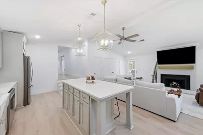 11565 Greenway Drive, Beaumont, TX 77705 - Photo 15
