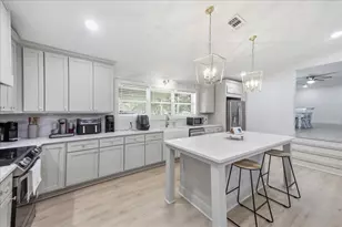 11565 Greenway Dr, Beaumont, TX 77705 - Photo 13