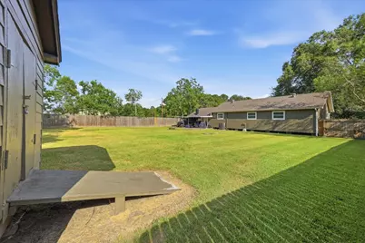 11565 Greenway Drive, Beaumont, TX 77705 - Photo 33
