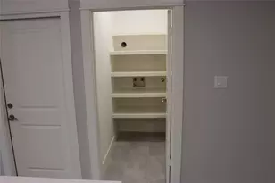 1307 Laskey St, Houston, TX 77034 - Photo 9