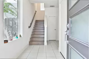 4811 Martin Oaks Ln, Houston, TX 77018 - Photo 3