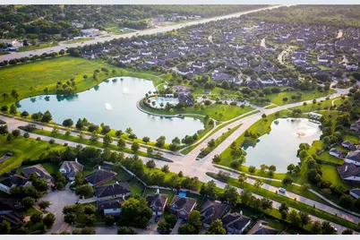 5027 Hurston Park Trail, Fresno, TX 77583 - Photo 9