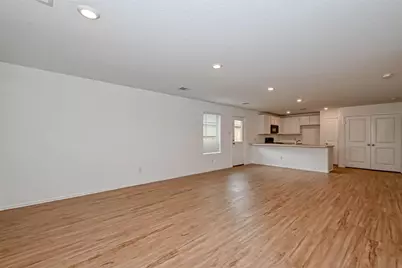 5027 Hurston Park Trail, Fresno, TX 77583 - Photo 3