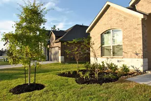 14131 Lake Lodge Dr, Conroe, TX 77384 - Photo 3