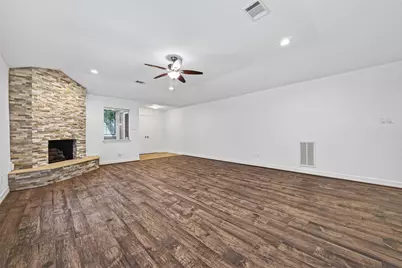14222 Stokesmount Drive, Houston, TX 77077 - Photo 11