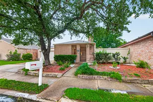 14222 Stokesmount Dr, Houston, TX 77077 - Photo 5