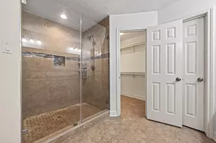 14222 Stokesmount Dr, Houston, TX 77077 - Photo 29