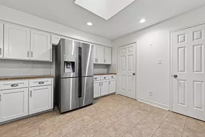 14222 Stokesmount Drive, Houston, TX 77077 - Photo 19