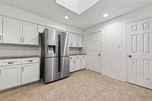 14222 Stokesmount Dr, Houston, TX 77077 - Photo 19