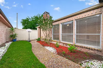 14222 Stokesmount Drive, Houston, TX 77077 - Photo 49