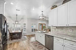 11770 Creek View Ln, Conroe, TX 77385 - Photo 9