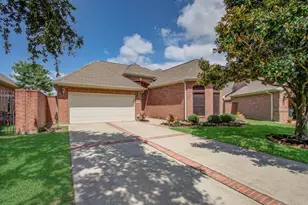 4806 Julia Ct, Pasadena, TX 77505 - Photo 3