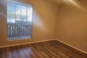 5665 Birchmont Dr, Houston, TX 77091 - Photo 11