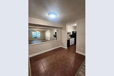 5665 Birchmont Drive #H, Houston, TX 77091 - Photo 5