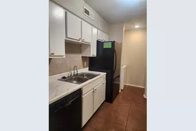 5665 Birchmont Drive #H, Houston, TX 77091 - Photo 7