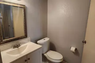 5665 Birchmont Dr, Houston, TX 77091 - Photo 15