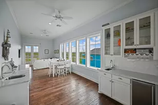 1243 Pilot Ln, Galveston, TX 77554 - Photo 13