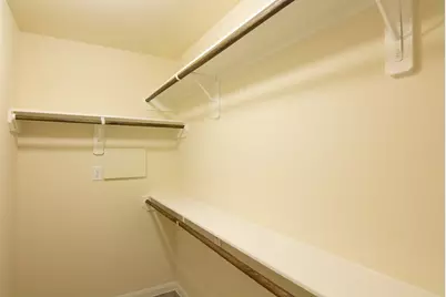 8706 Jc Oaks Circle, Houston, TX 77028 - Photo 13