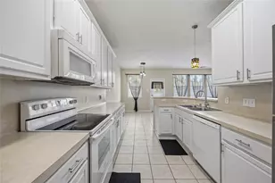 2951 Hackamore Hollow Ln, Houston, TX 77014 - Photo 7