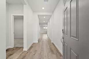 2601 Village Azalea Dr, Texas City, TX 77568 - Photo 5