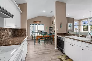 18410 E De Vaca Ln, Galveston, TX 77554 - Photo 21