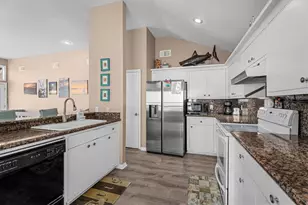 18410 E De Vaca Ln, Galveston, TX 77554 - Photo 23