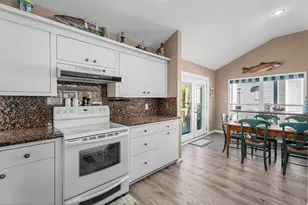 18410 E De Vaca Ln, Galveston, TX 77554 - Photo 19
