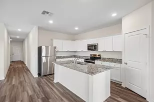 335 Stone Crossing Dr, Liberty, TX 77575 - Photo 5