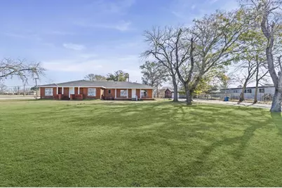 1106 5th Street, Hempstead, TX 77445 - Photo 3