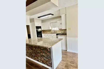 103 Wroxton, Conroe, TX 77304 - Photo 7