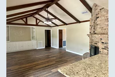 103 Wroxton, Conroe, TX 77304 - Photo 9