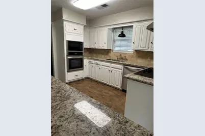 103 Wroxton, Conroe, TX 77304 - Photo 17