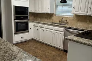 103 Wroxton, Conroe, TX 77304 - Photo 17