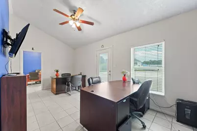 6455 Cunningham Road, Houston, TX 77041 - Photo 9