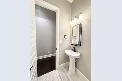 2116 Couch Street, Houston, TX 77008 - Photo 15