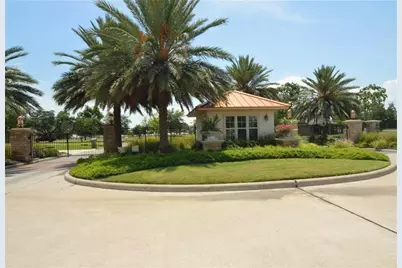 6311 Redfish Reef Drive, Beach City, TX 77523 - Photo 3