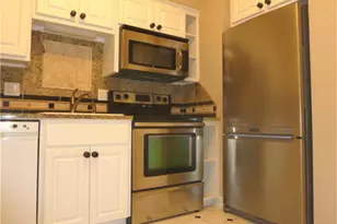 2100 Tanglewilde St, Houston, TX 77063 - Photo 5