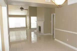 2100 Tanglewilde St, Houston, TX 77063 - Photo 3